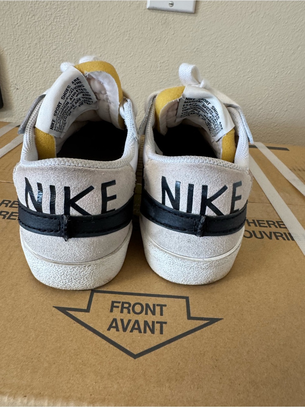 Nike Blazer Low ‘77 Jumbo Swoosh sneakers - Picture 10 of 11